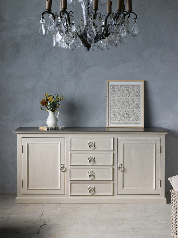 フランスから届く、特別な時間。Blanc d'Ivoireの物語 | サラ