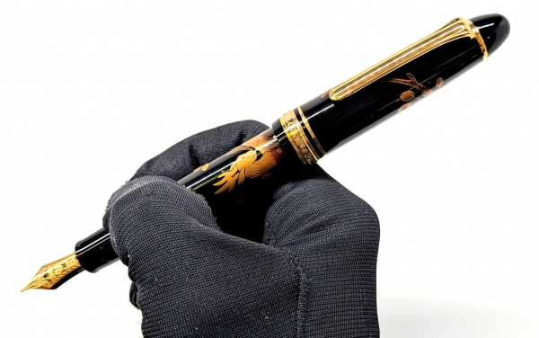 東京ディズニーシー　グランドオープニング　記念万年筆　加賀蒔絵　限定50本 東京ディズニーシー グランドオープニング 記念万年筆 加賀蒔絵 限定50