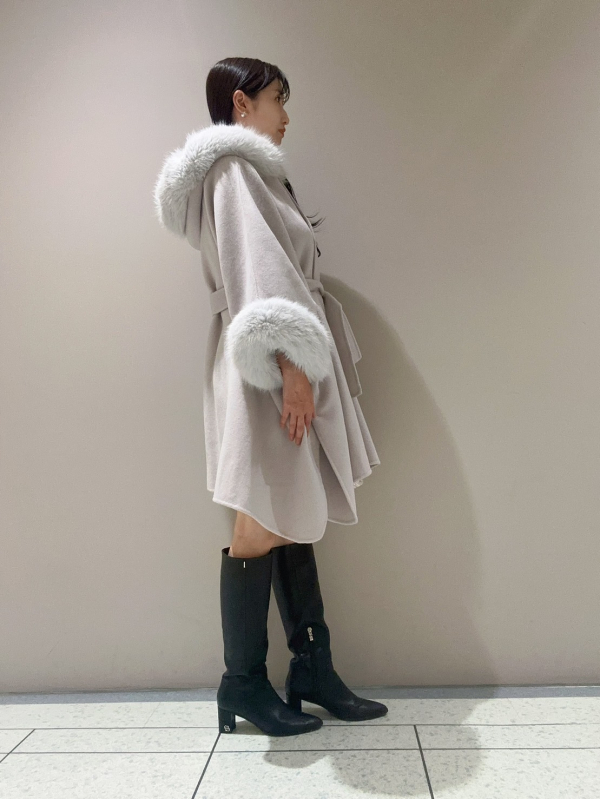 CELFORD フード付きファーポンチョ ライトグレー Fサイズ