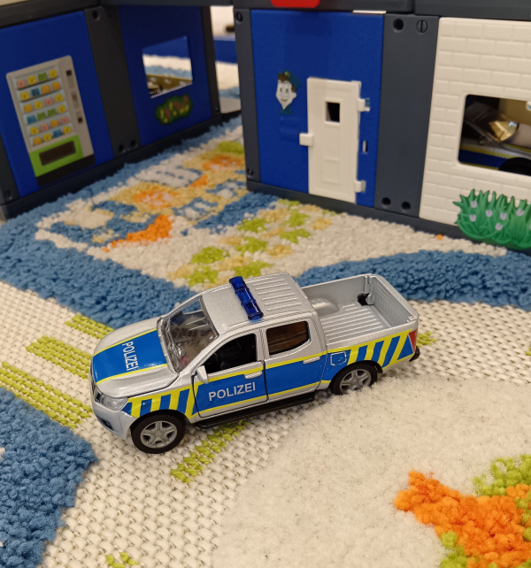 siku（ジク）社ミニチュアカー 新商品のご紹介 | ボーネルンド | 大丸