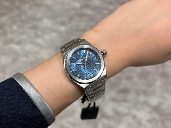 ZENITH】コンパクト×ナイトブルーの輝き🌟【ゼニス】03.9400.670