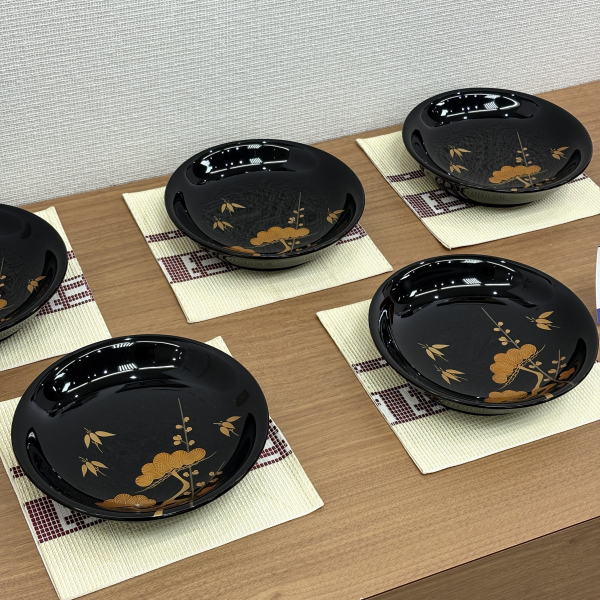 輪島塗とは？ フレッシャーズアイ32 | 美術画廊 TOPICS | 松坂屋上野店