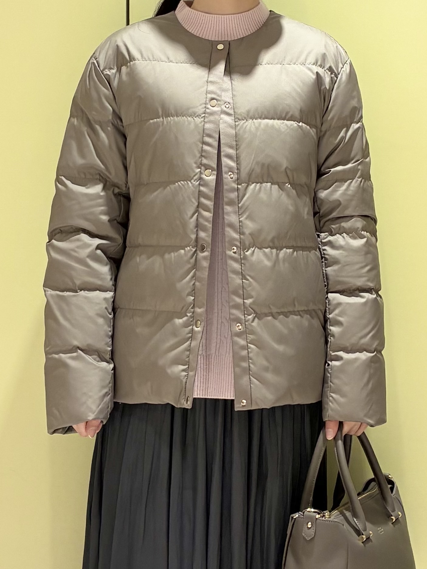 6F J.PRESS LADIES】暖かくて軽いノーカラーダウンジャケット | J