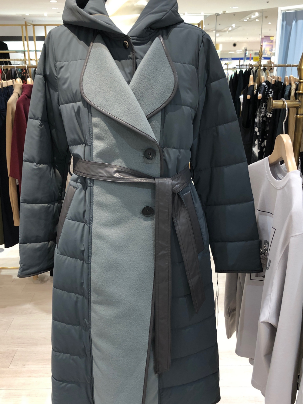 ライトウエイトコート