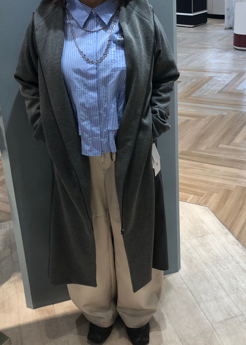 フード付き切り替えコート