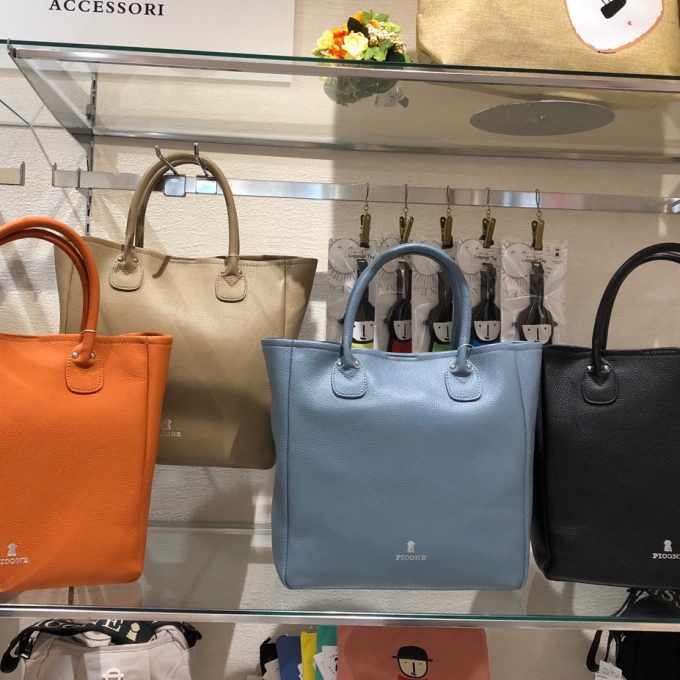 新作👜レザーバッグ