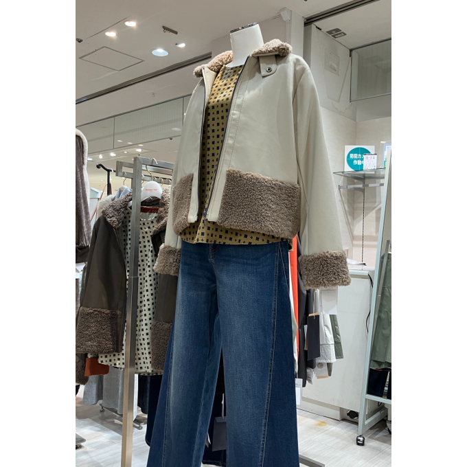 ファッションフロア　冬のアウターキャンペーン