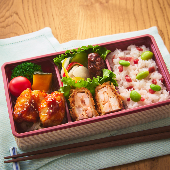 海老カツとヤンニョムチキンの小箱bento