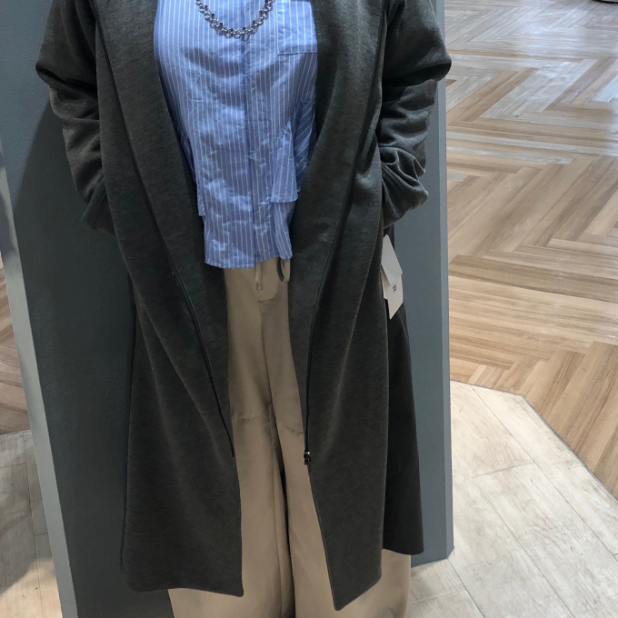 フード付き切り替えコート