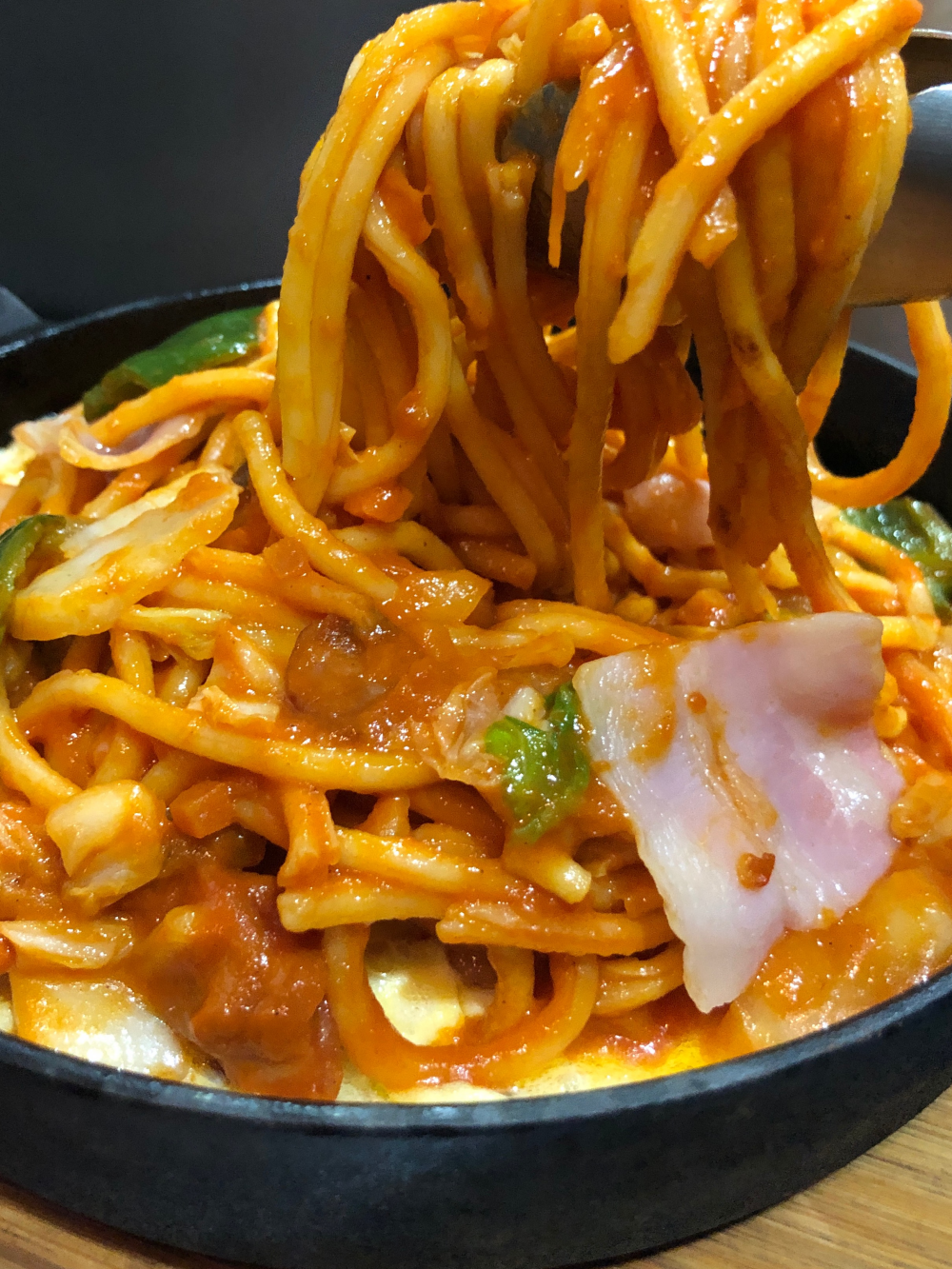 カトレヤの「鉄板ナポリタン」