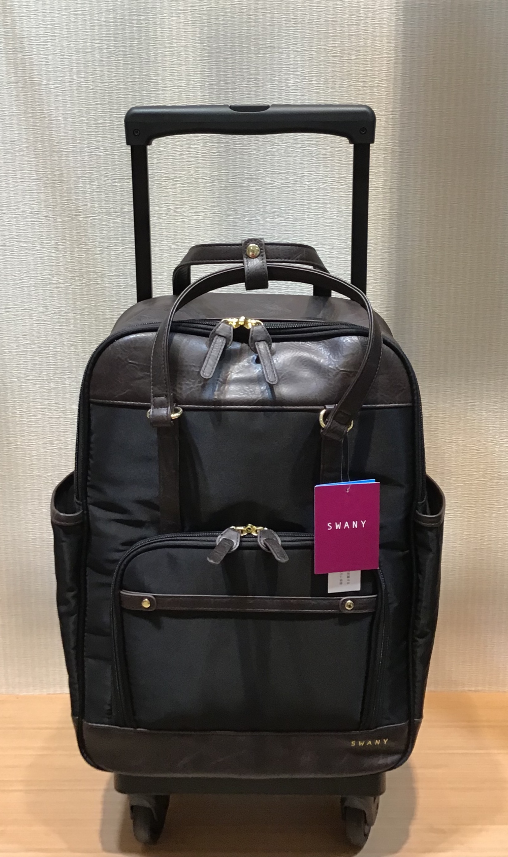 シンプルで上品なスワニーショッピングカート「フォリロ」