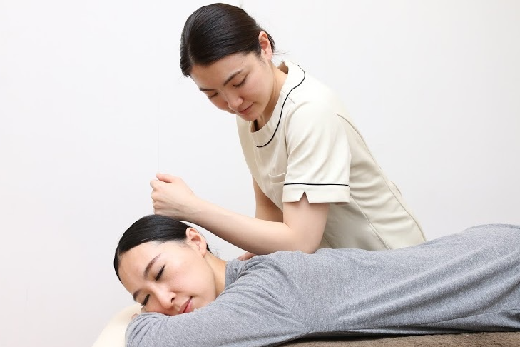 自分自身のリズムへ。仙骨ケアで手に入れる自律