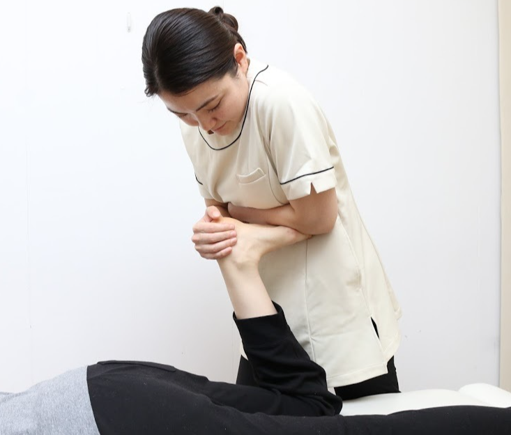 行楽シーズンの足の疲れに!仙骨ポンプの力