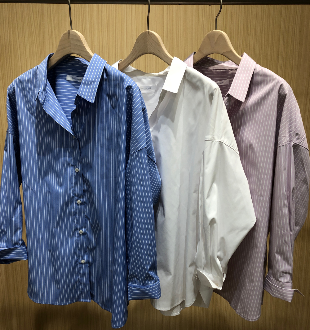 万能ブラウスのご紹介です。