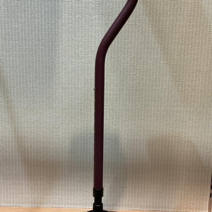 とっても軽い室内用4点杖のご紹介❣️