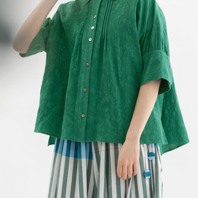 【2Fノップドゥノッド】母の日のギフトに◎フラワー柄のジャガードシャツ