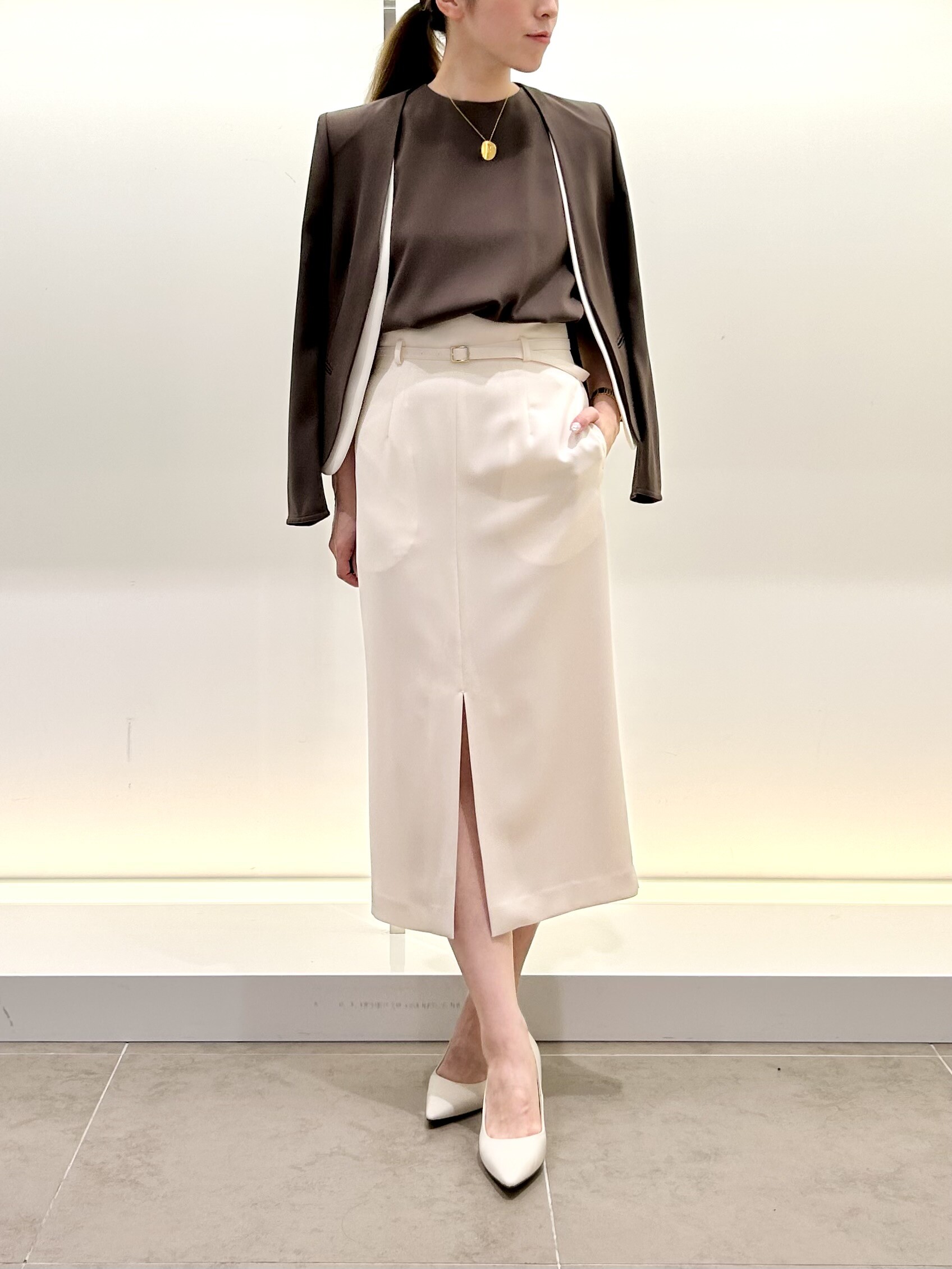 BEIGE，