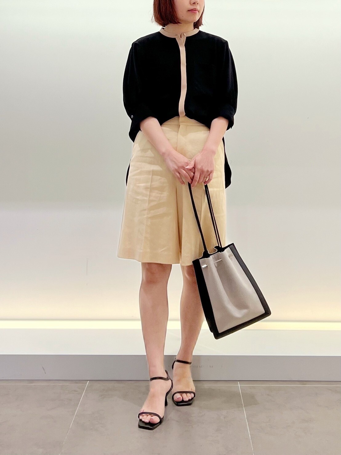BEIGE，