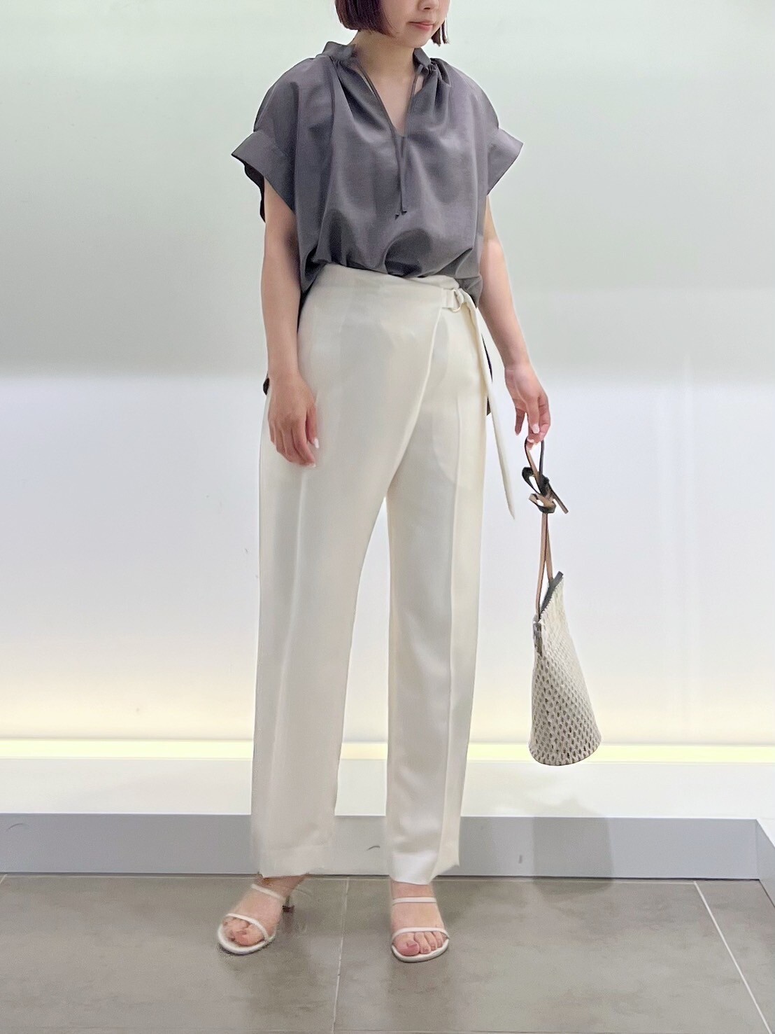 BEIGE，