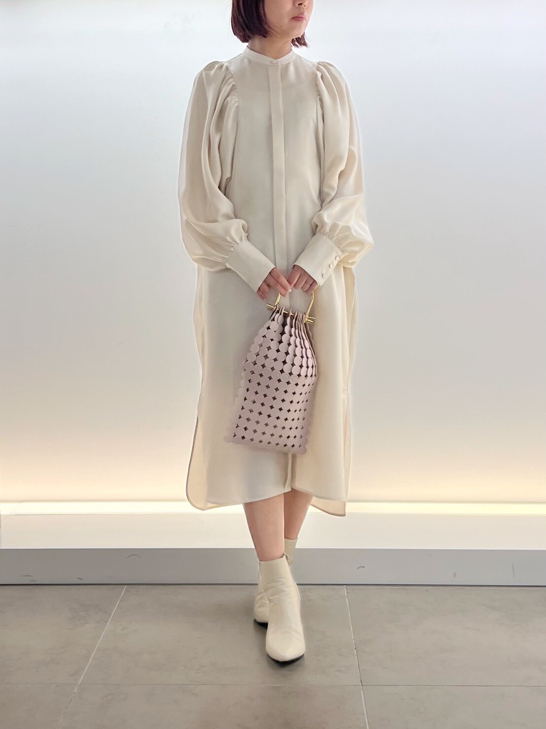 BEIGE，