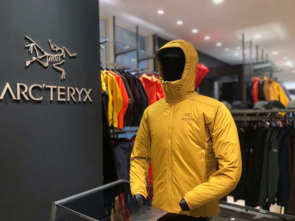 冬の定番アイテム Atom Ar Hoody 石井スポーツ アークテリクス 大丸東京店公式 Shop Blog