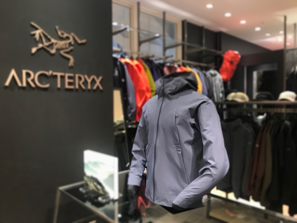 タウンユース向け防水アウター Fraser Jacket のご紹介 石井スポーツ アークテリクス 大丸東京店公式 Shop Blog