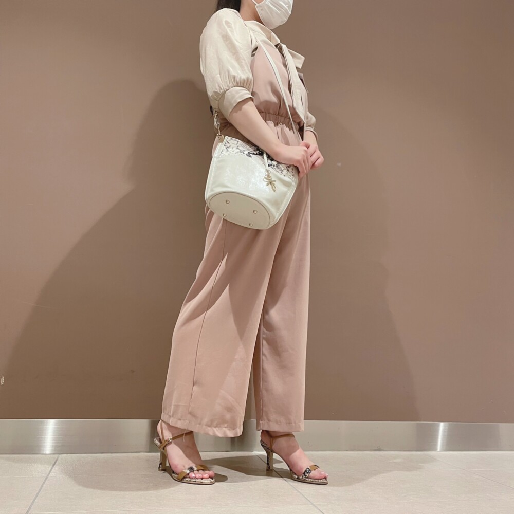 パイソンプリントのストラップサンダル 銀座かねまつ 大丸東京店公式 Shop Blog