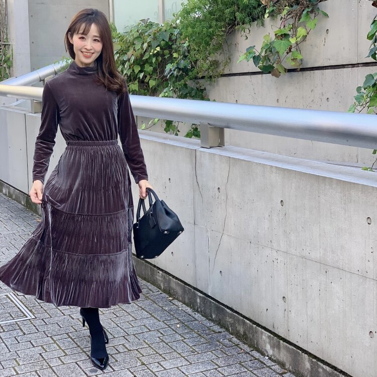 2020年もいよいよホリデーシーズン 華やかベロアワンピースで彩って ｍ プルミエ 大丸東京店公式 shop blog