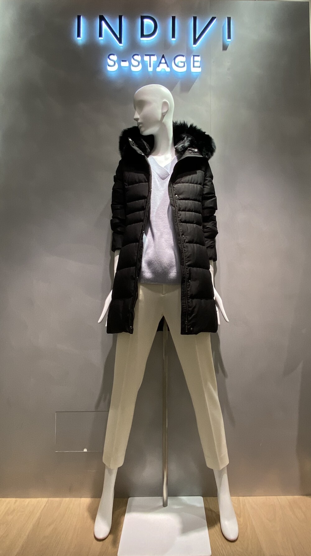 インディヴィ イチオシダウンコート インディヴィ エステージ 大丸東京店公式 Shop Blog