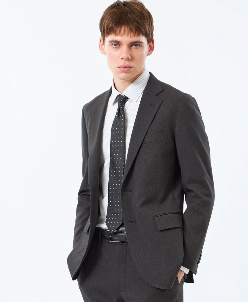 〈マッキントッシュ フィロソフィー〉今着れるジャケットはコレ！！