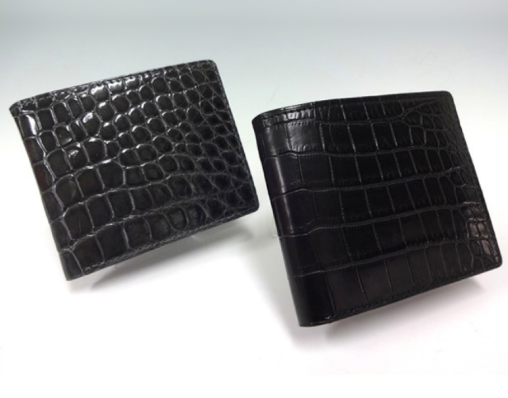 ガウディ　クロコダイル　二つ折財布