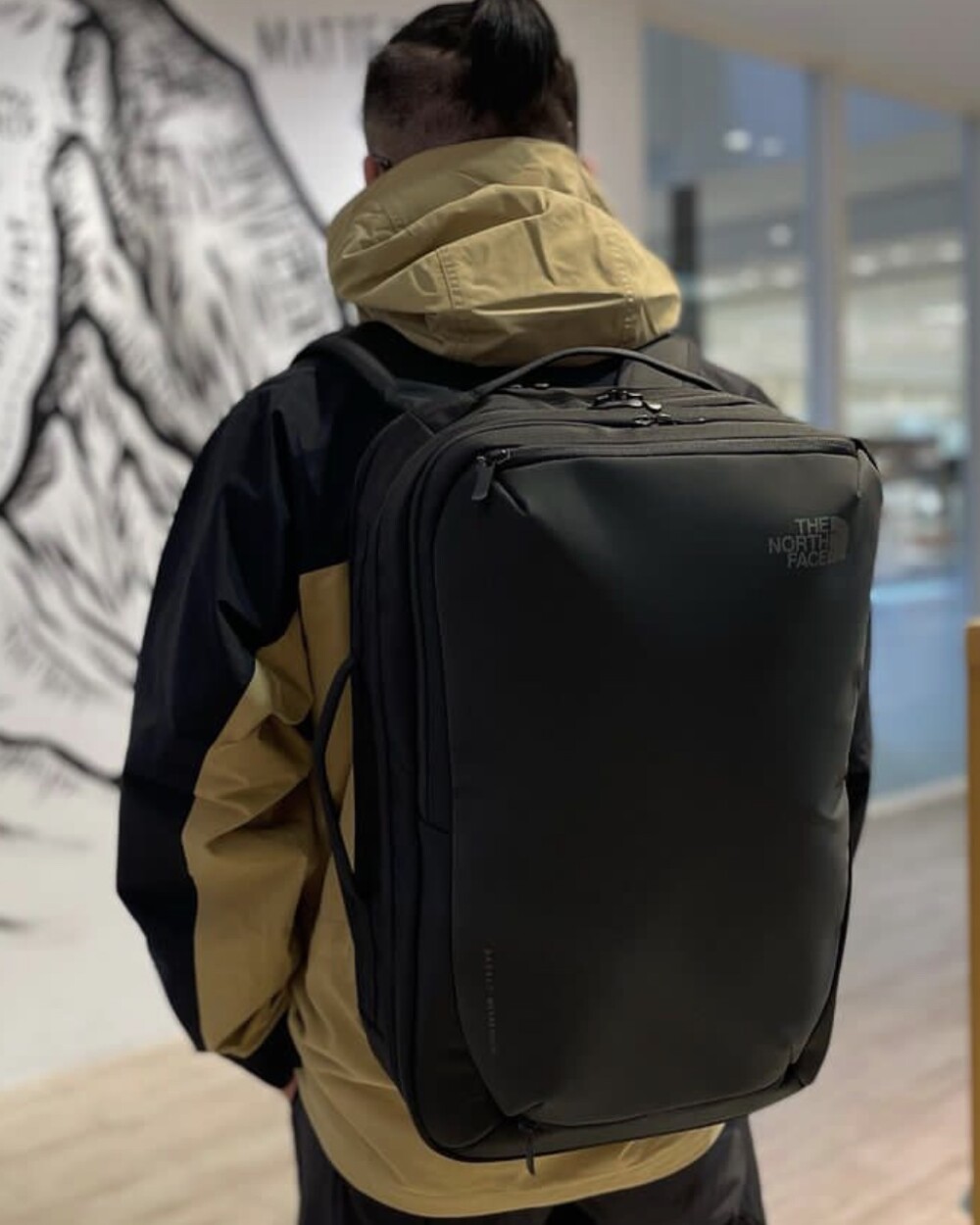 ノースフェイスコーナーよりモバイルデイパックのご紹介