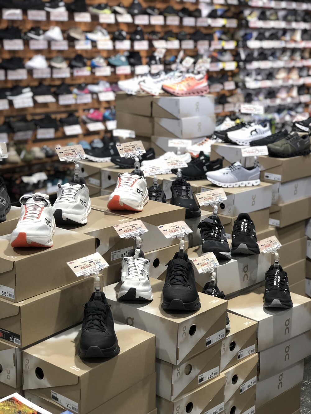 人気のOnシューズ サイズ再入荷！