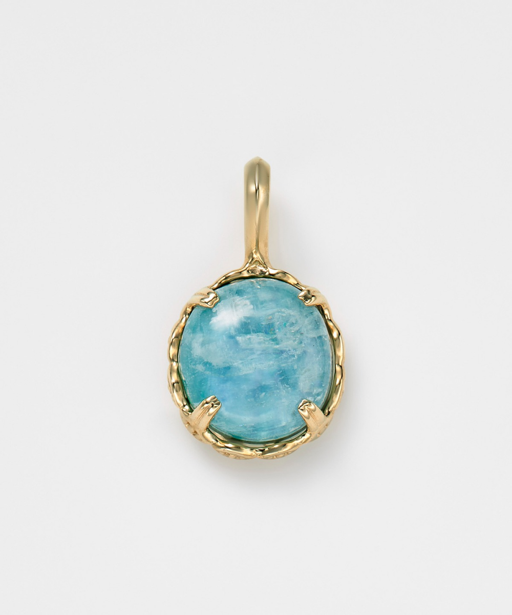 初夏におすすめのネックレス