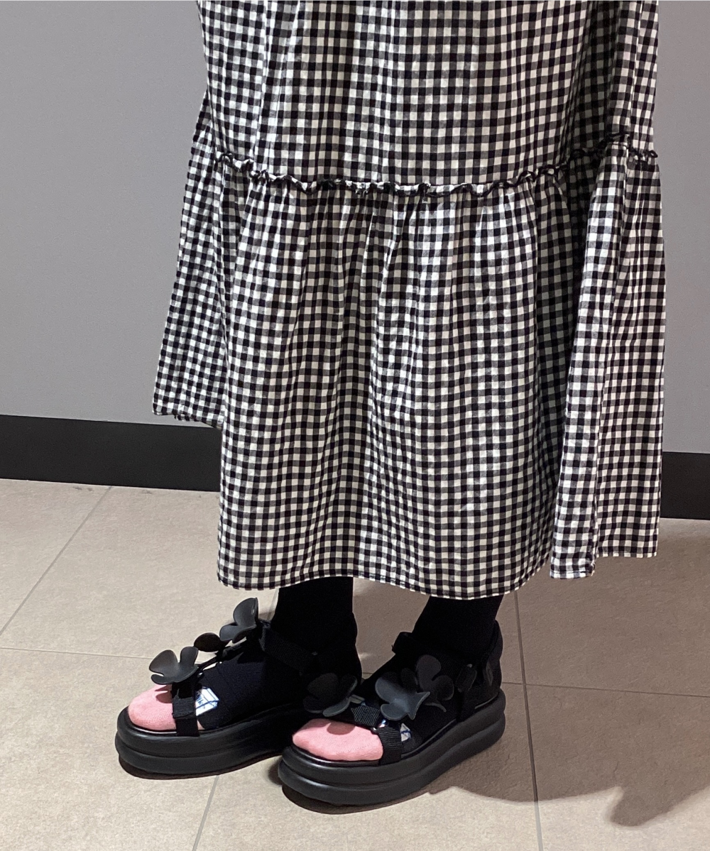 【カンペール】個性で差がつく！おすすめサンダルです。