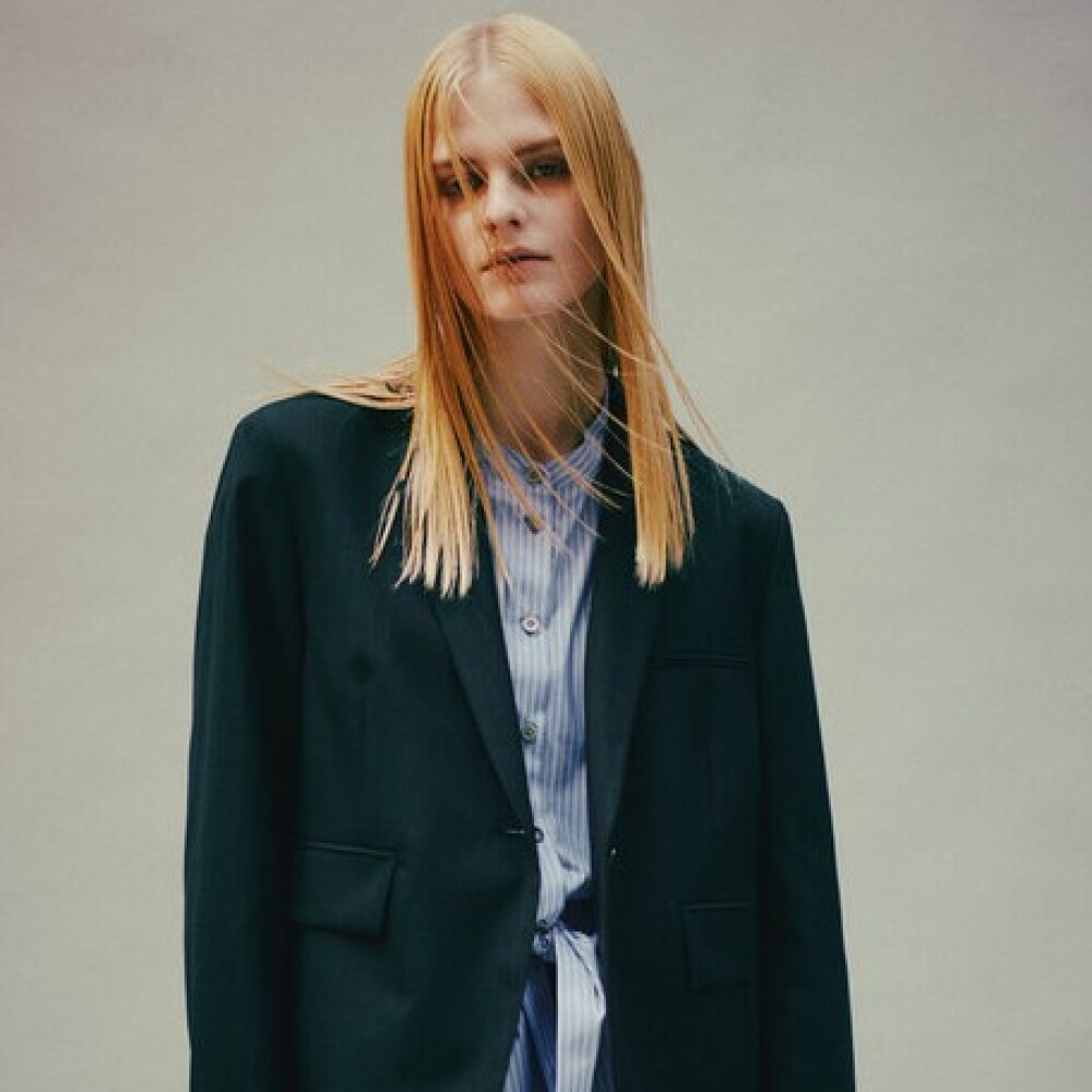 〈ADORE〉新作アイテムのご紹介