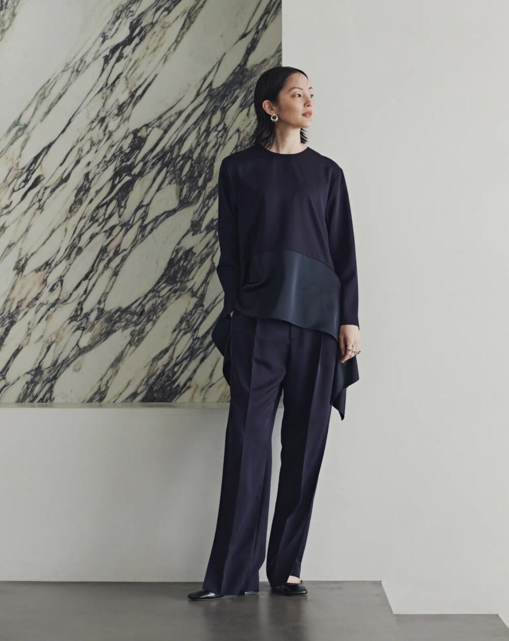 ADOREのオケージョンルック