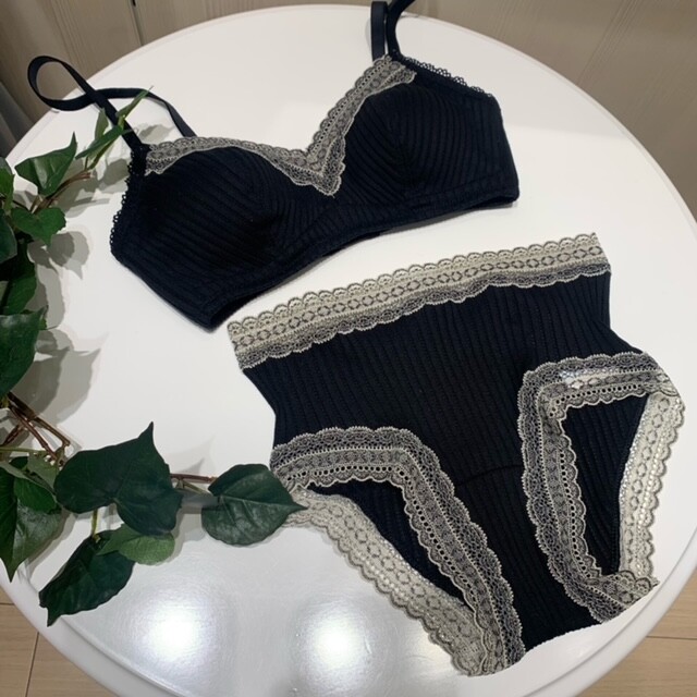 リブコットン100 大人可愛いモノトーンインナー キッドブルー 大丸東京店公式 Shop Blog