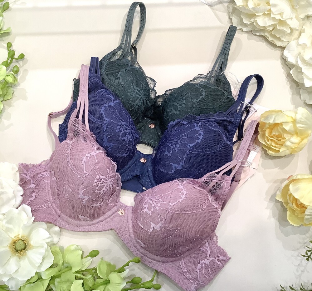 今 話題 の 人気 商品 FLORALE LUXE新作 ラナンキュラスシリーズのご紹介✨ | トリンプ 下着・アンダーウェア