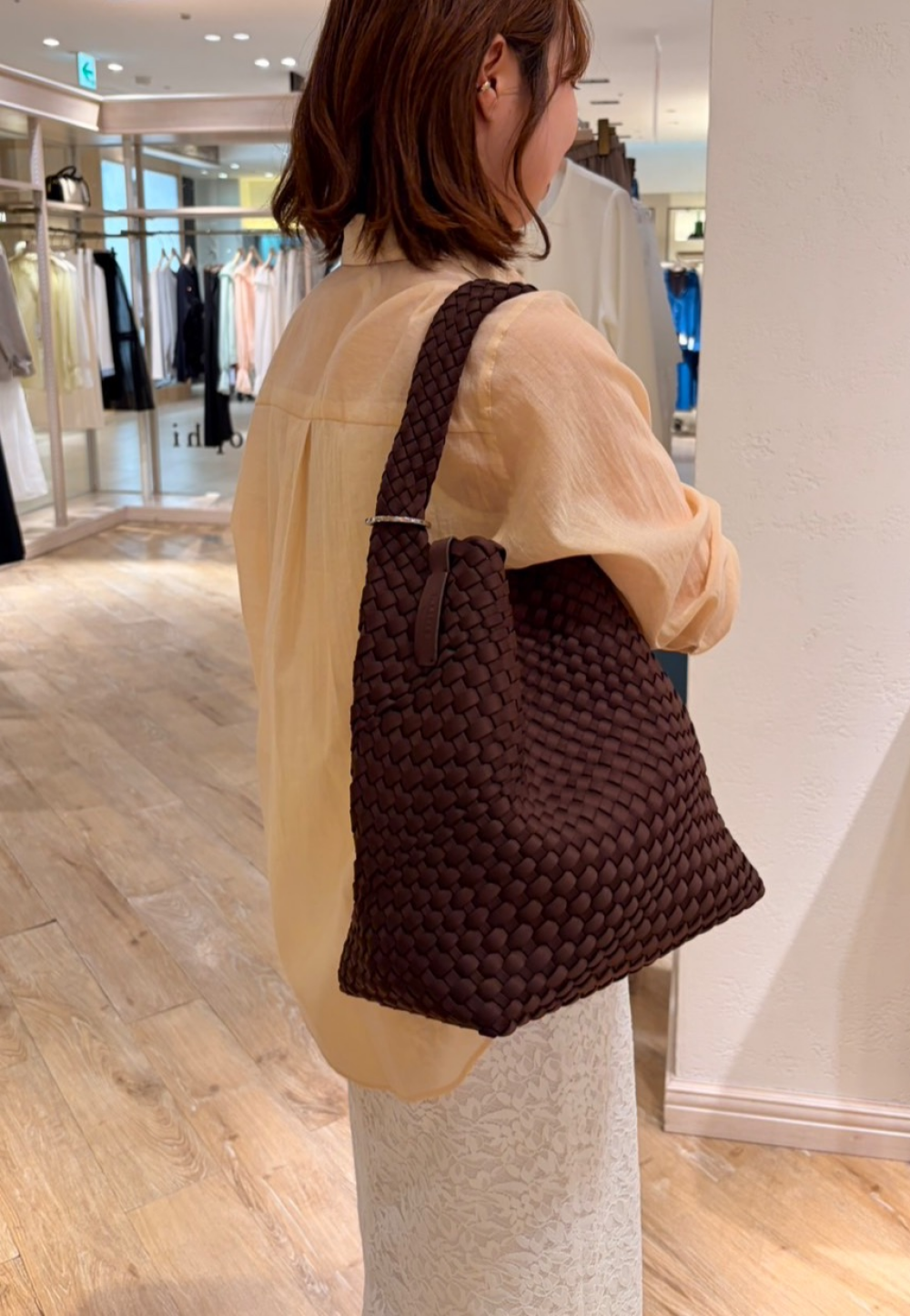 軽くてオシャレなメッシュワンショルダーバッグ