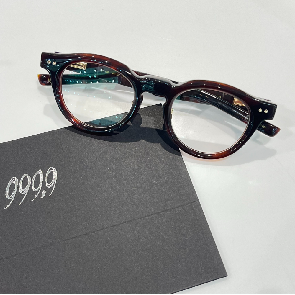 【999,9】素材で魅せるフレーム