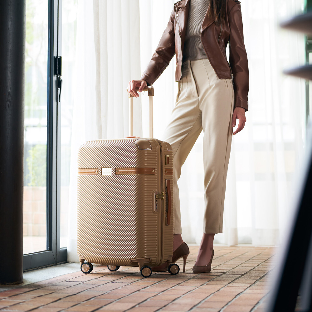 ＜限定＞秋旅におすすめのリュクスな限定色