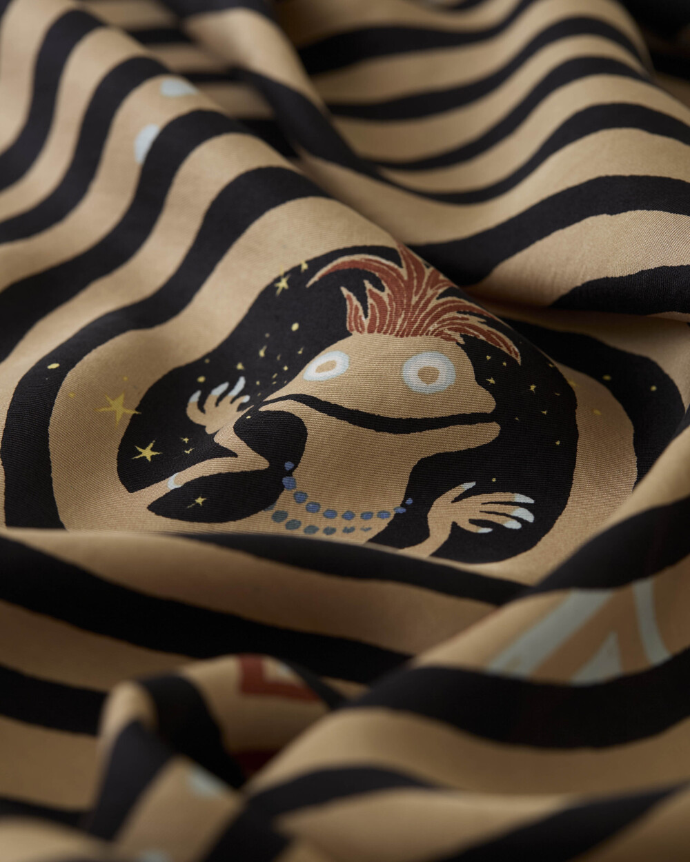 ヨーガンレール・ババグーリのシカーフ