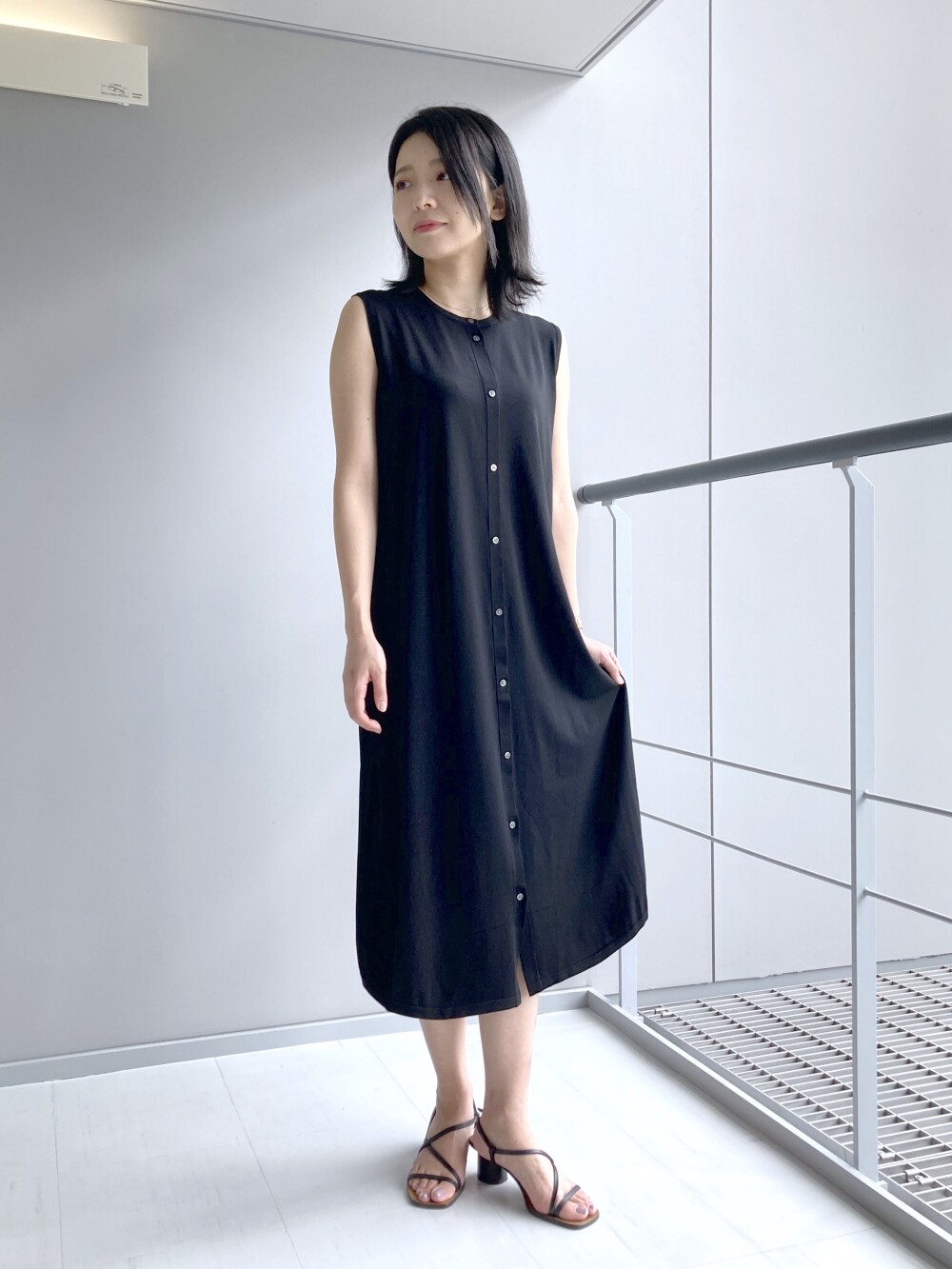 Theory luxe 21ss スリーブレスシャツチュニック ブラック | www