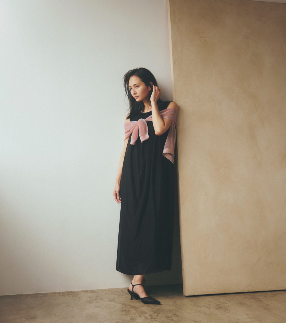 夏のおすすめブラックワンピース♪【ROPÉ】