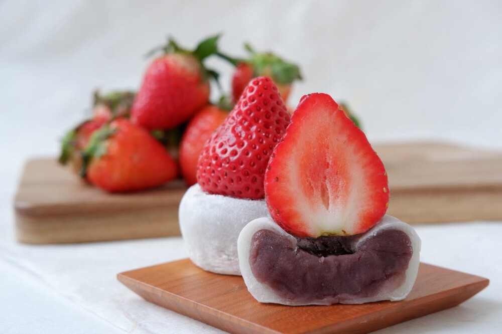 共楽堂の【大(だい)いちご大福】