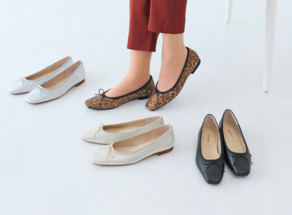 【MODEKAORI】25.0cm"私だけのマイサイズ"スクエアトゥバレーシューズ