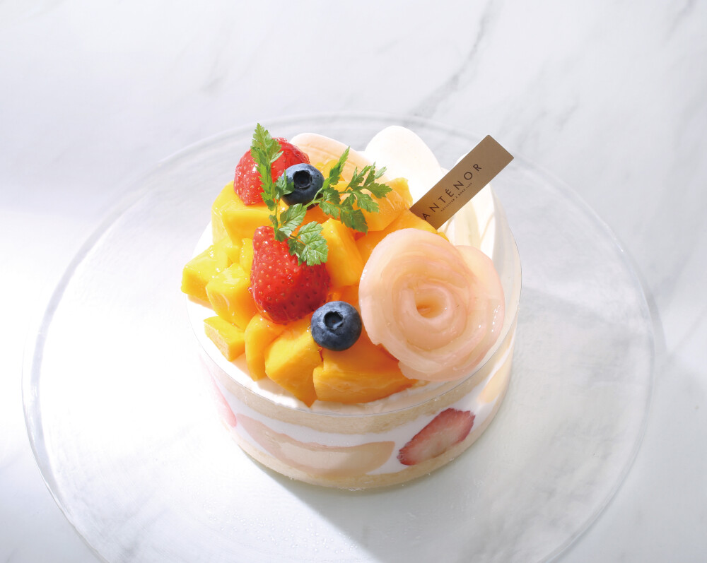 【アンテノール】期間限定のデコレーションケーキ