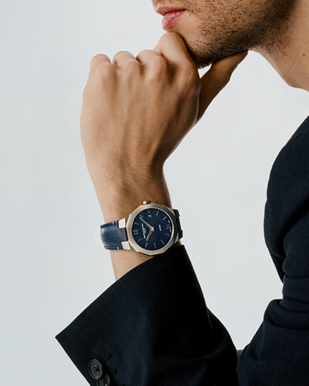 シンプルなのに、個性が光る。「リビエラ 73」39mm　クォーツの魅力