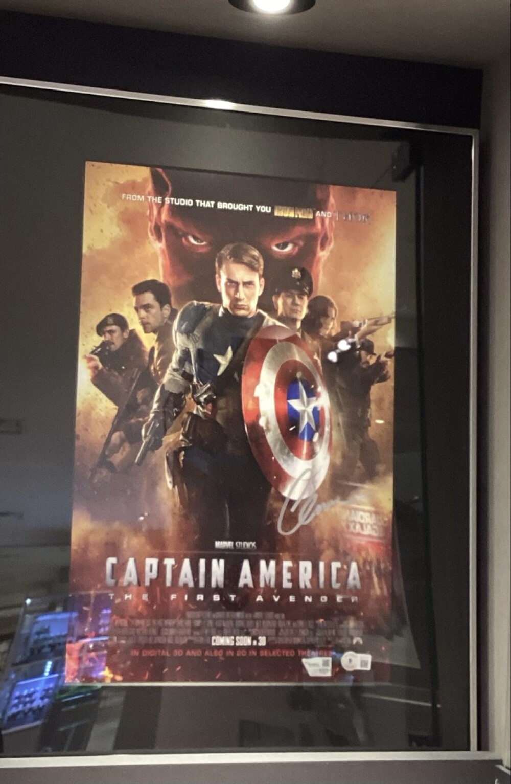 クリス・エヴァンス氏直筆サイン入りポスター販売中